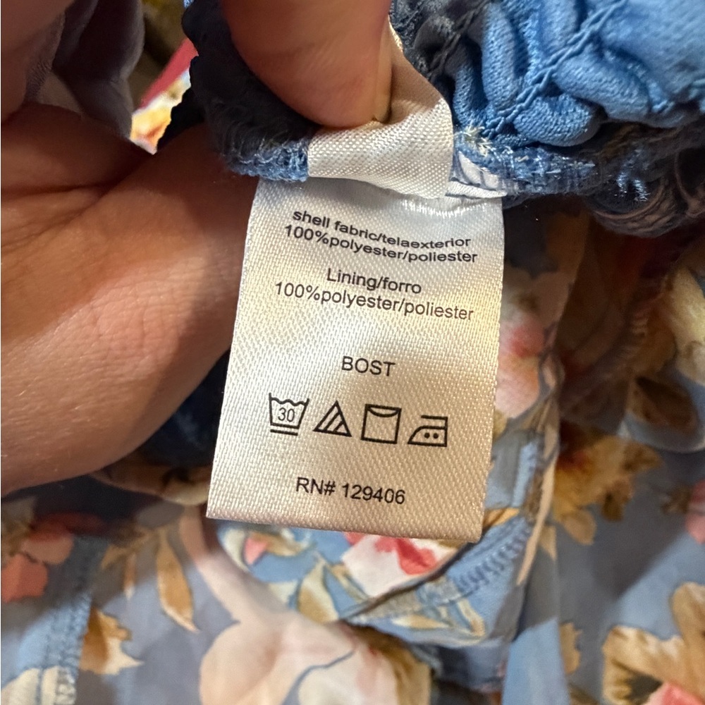 VENUS Blue Floral Smocked Dress - Picture 4 of 11